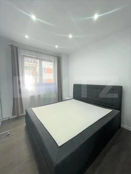 Apartament cu 3 camere semidecomandat în Baciu