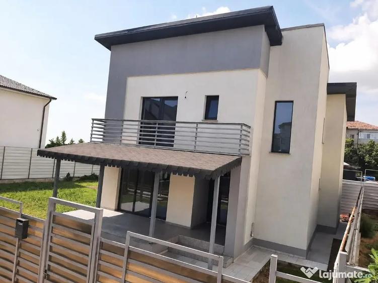 Casă cu 5 camere cu Teren 400 Mp în Sud
