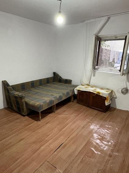 Casă cu 3 camere în Central