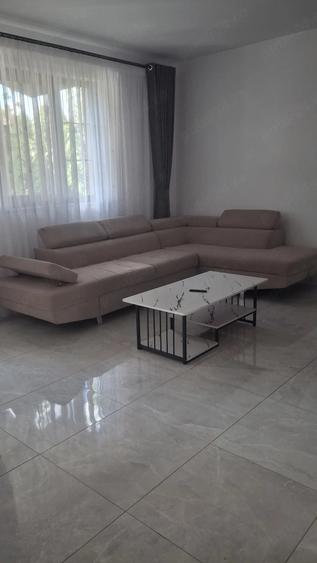 Casă cu 3 camere cu Teren 200 Mp în Central