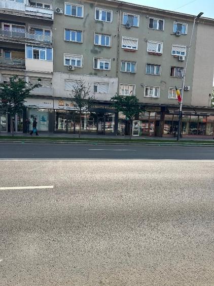 Spațiu comercial, de 40 mp, în Ultracentral