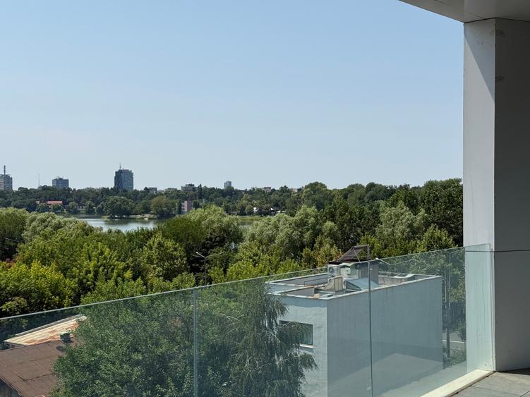 Apartament cu 4 camere în Floreasca
