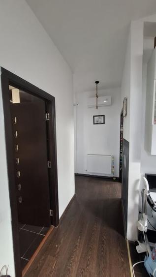 Apartament cu 3 camere semidecomandat, mobilat în Florești — fotografia 3