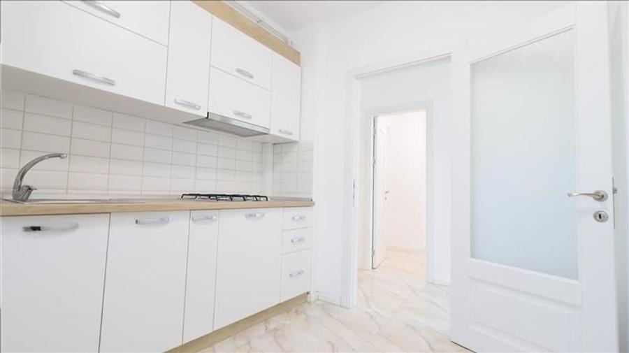 Apartament cu 2 camere decomandat, mobilat în Copou