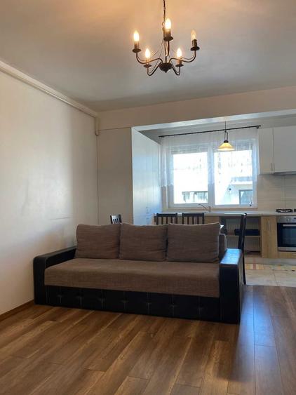 Apartament cu 2 camere semidecomandat în Calea Turzii