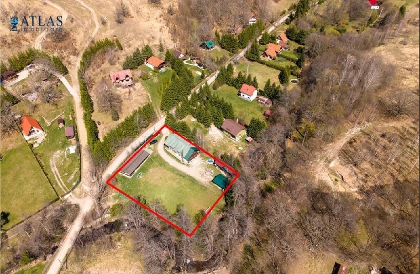 Casă cu 7 camere cu Teren 2600 Mp în Filia