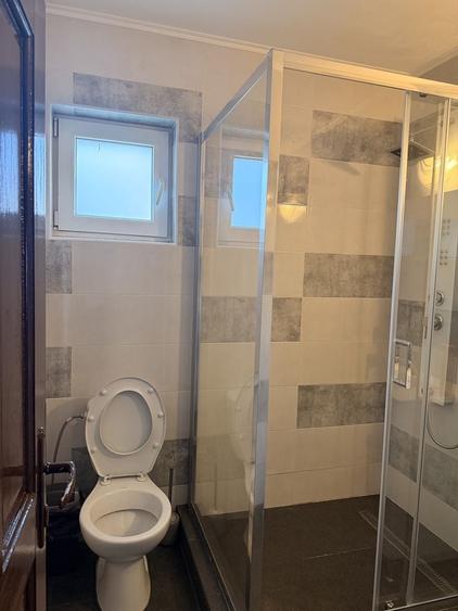 Casă cu 4 camere cu Teren 1200 Mp în Central