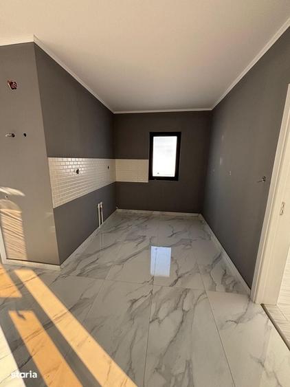 Casă cu 4 camere cu Teren 230 Mp în Central