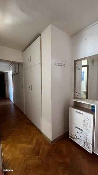 Apartament cu 3 camere decomandat în Micălaca