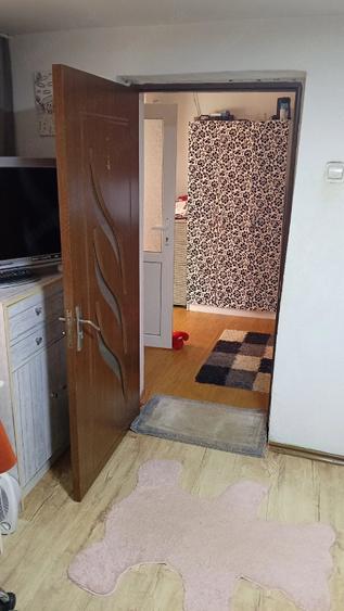 Casă cu 3 camere cu Teren 200 Mp în Radna