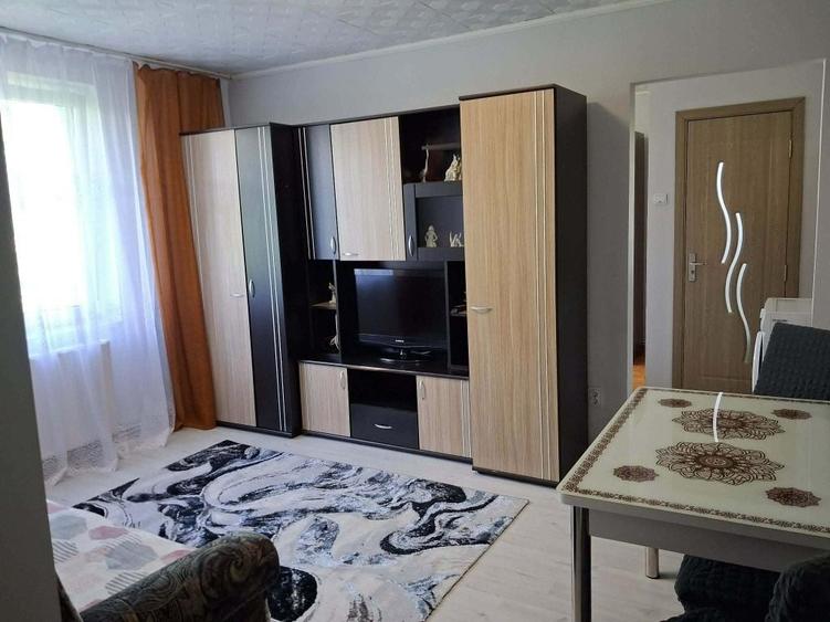 Apartament cu 2 camere în Micro 1