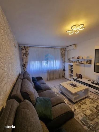 Apartament cu 3 camere în Drumul Taberei