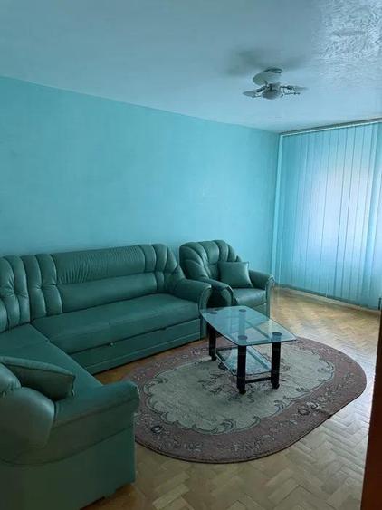Apartament cu 2 camere decomandat, mobilat în Nicolina