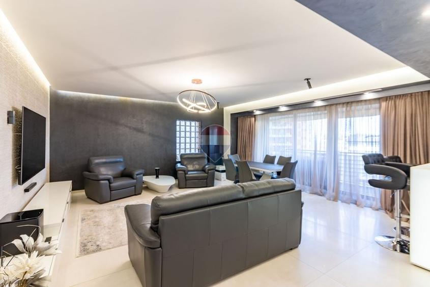Apartament cu 4 camere decomandat, mobilat în Barbu Văcărescu