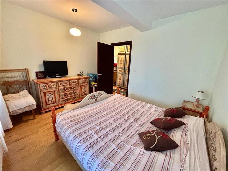 Apartament cu 3 camere decomandat, mobilat în Cioplea