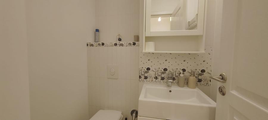 Apartament cu 3 camere decomandat în Drumul Sării