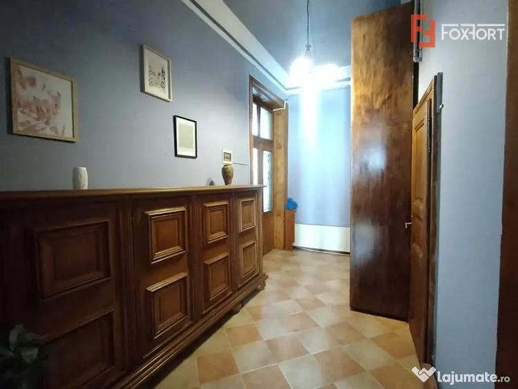 Apartament cu 3 camere decomandat în Ultracentral