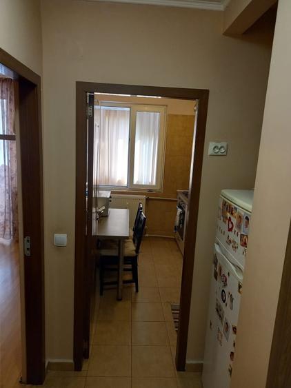 Inchiriez apartament 2 camere - 6