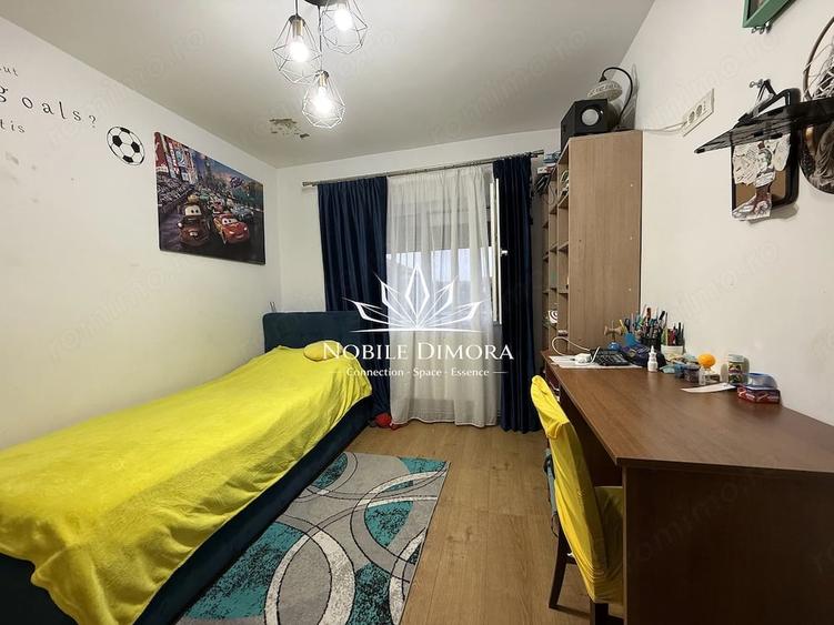 Apartament cu 3 camere decomandat în Bucovina