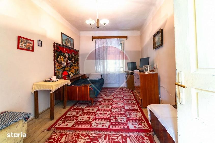 Casă cu 4 camere în Grânari