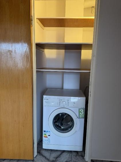 Apartament cu 3 camere decomandat în Drumul Taberei