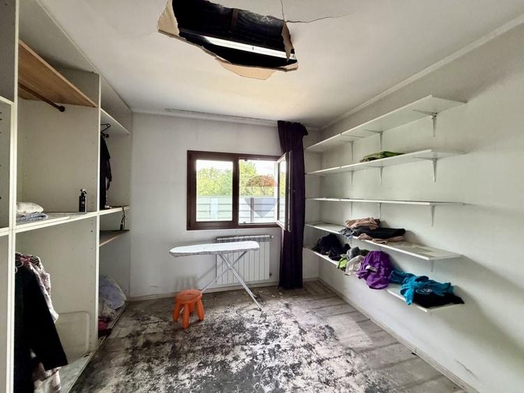 Casă individuală cu 4 camere cu Teren 608 Mp în Golești