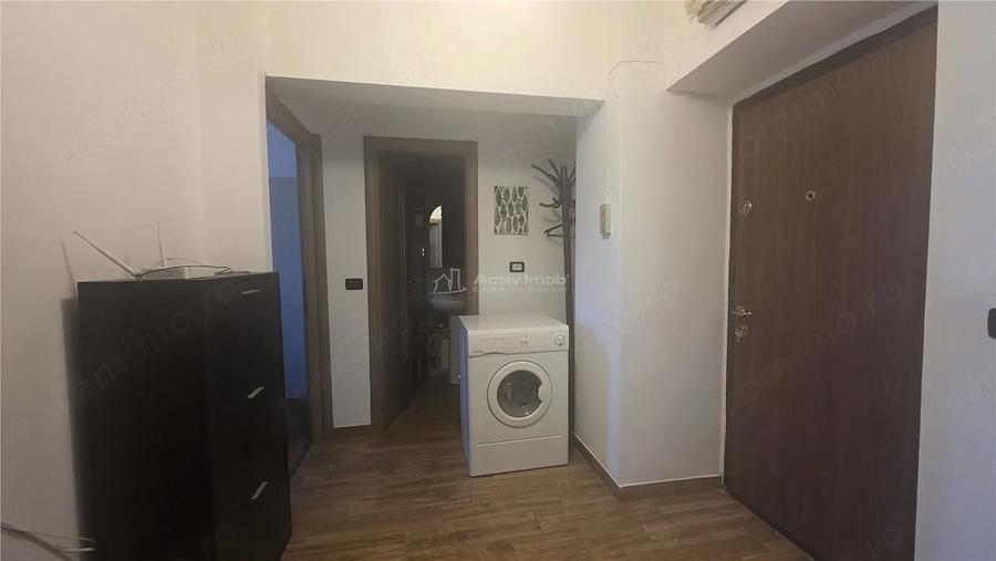 Apartament cu 2 camere decomandat în Calea București