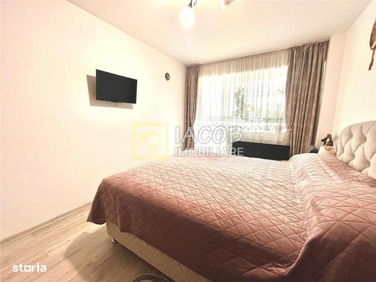 Apartament cu 3 camere semidecomandat, mobilat în Nord