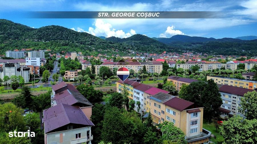 Apartament cu 2 camere decomandat în Republicii