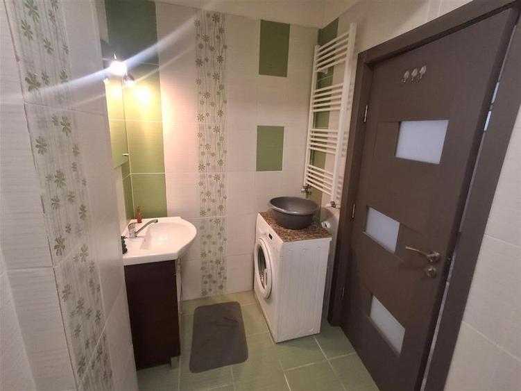 Apartament cu 2 camere semidecomandat în Exterior Sud