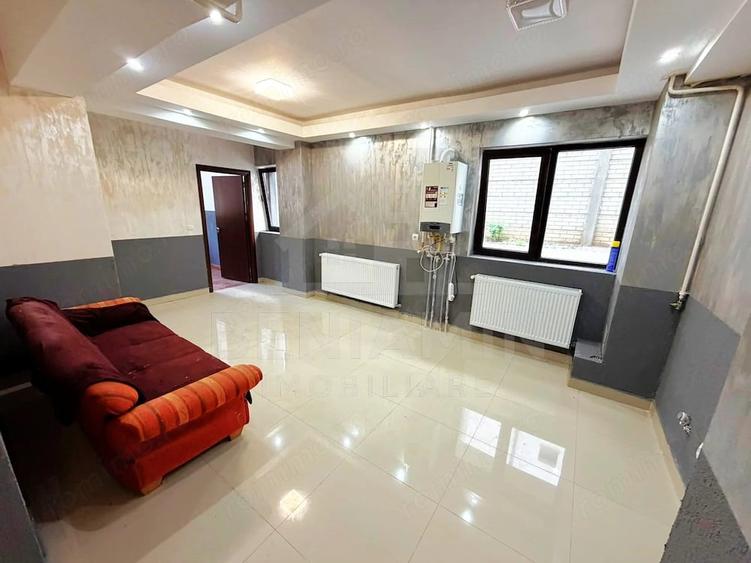 Apartament cu 2 camere semidecomandat în 1 Mai