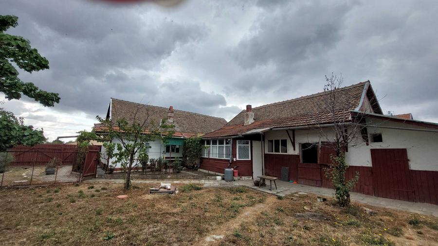 Casă cu 2 camere în Tormac