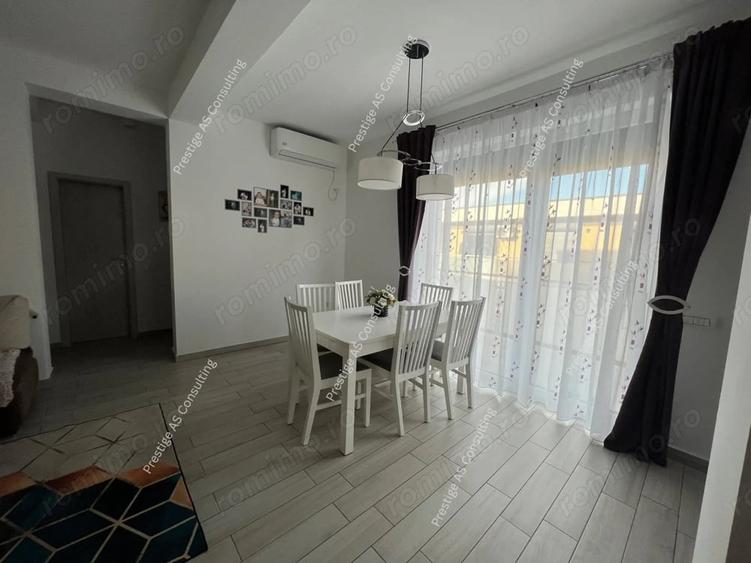 Apartament cu 3 camere decomandat în Dumbrăvița