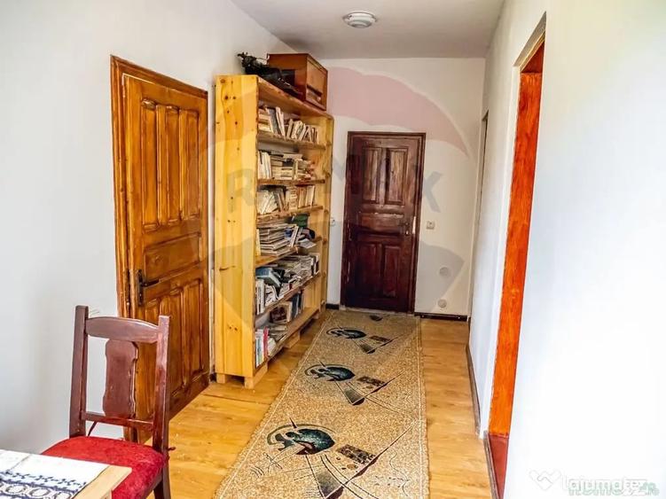 Casă cu 20 camere cu Teren 10330 Mp în Câmpulung Moldovenesc