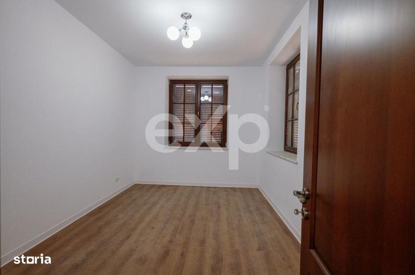 Casă cu 4 camere în Ștefănești