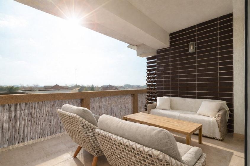 Apartament cu 4 camere semidecomandat în Central