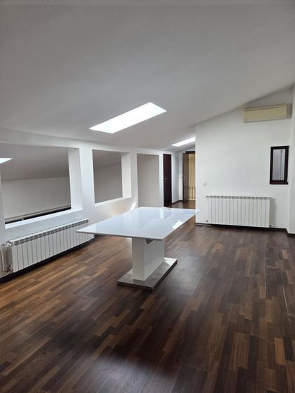 Duplex cu 7 camere cu Teren 170 Mp în Dorobanți
