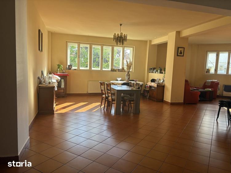 Casă cu Teren 700 Mp în Ana Ipătescu