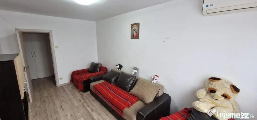 Apartament cu 2 camere semidecomandat în Central