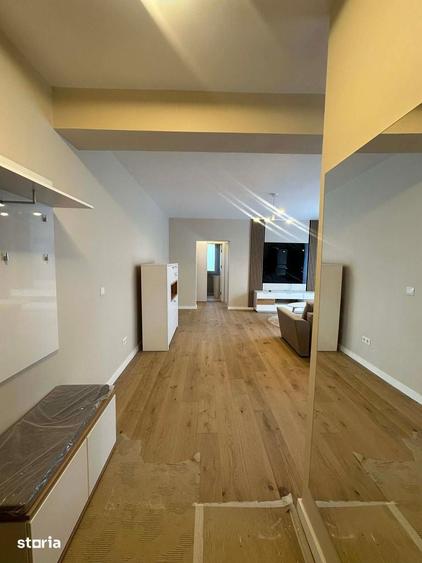 Apartament cu 2 camere semidecomandat în Solidarității