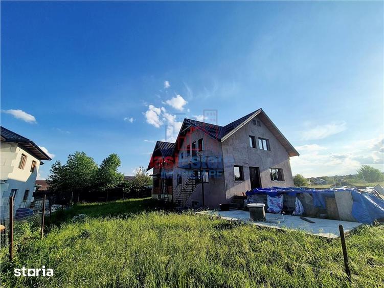 Casă cu 5 camere cu Teren 350 Mp în Lunca Cetățuii