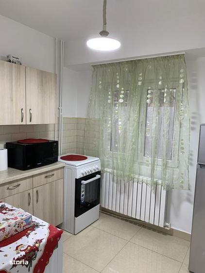 Apartament cu 3 camere decomandat, mobilat în Timpuri Noi