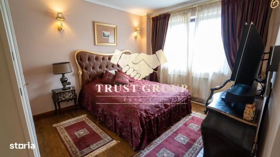 Apartament cu 4 camere decomandat în Clăbucet