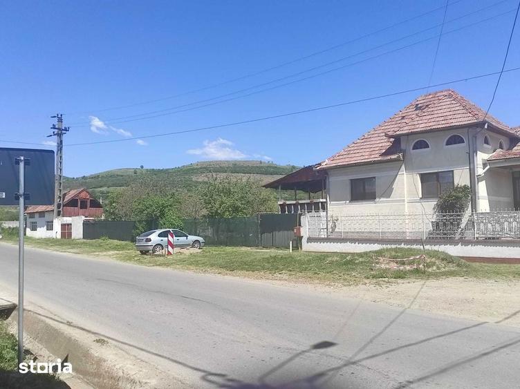 Casă cu 4 camere cu Canalizare în Ighiu