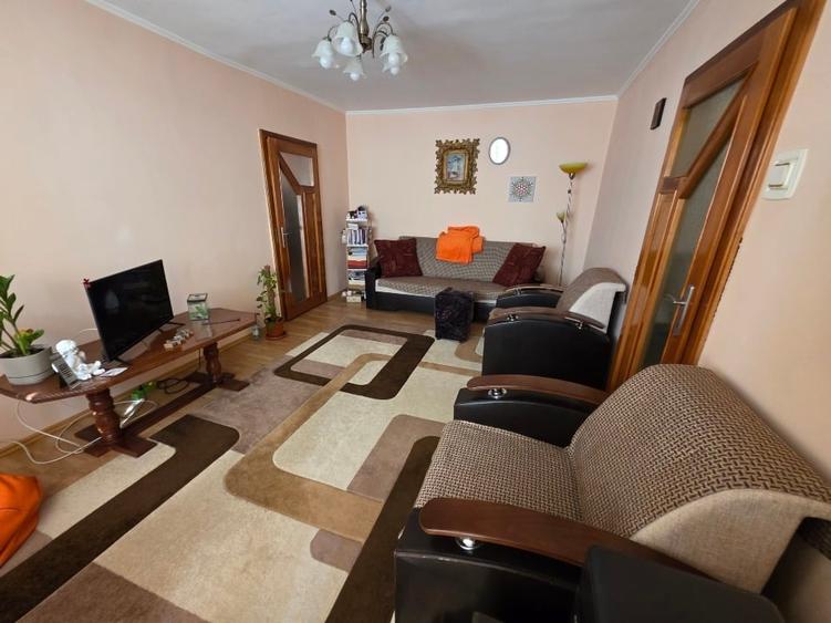 Apartament cu 2 camere semidecomandat, mobilat în Alfa
