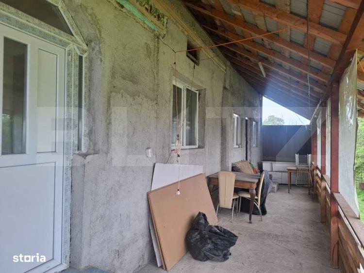 Casă cu 4 camere cu Teren 2300 Mp în Gura Șuții