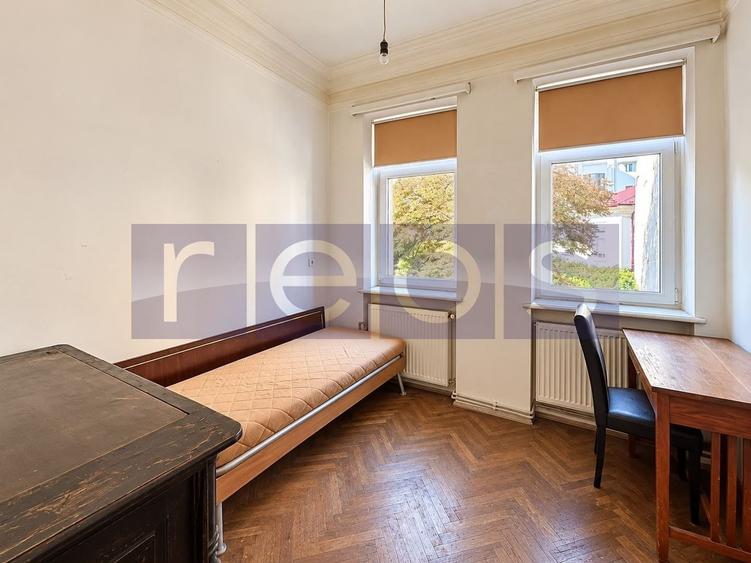 Apartament cu 3 camere, mobilat în Armeneasca