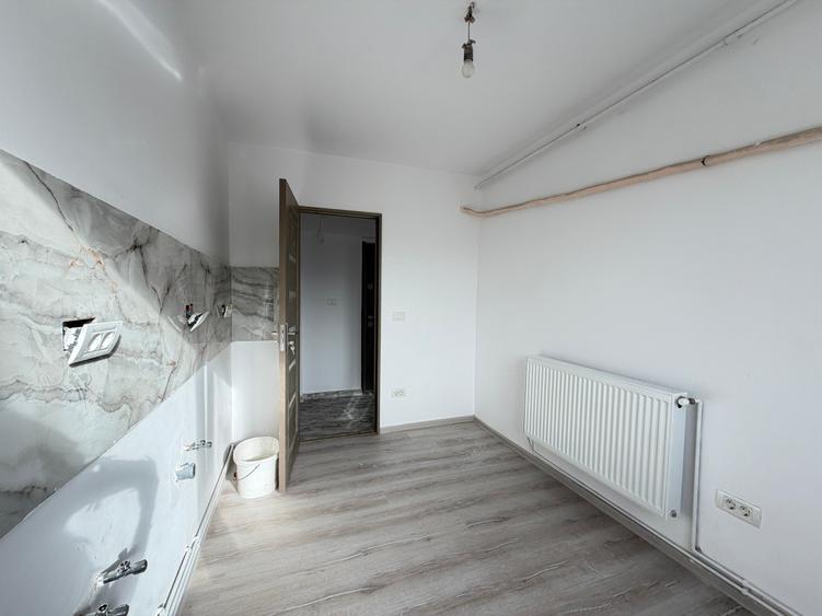 Apartament cu 3 camere decomandat în Șagului