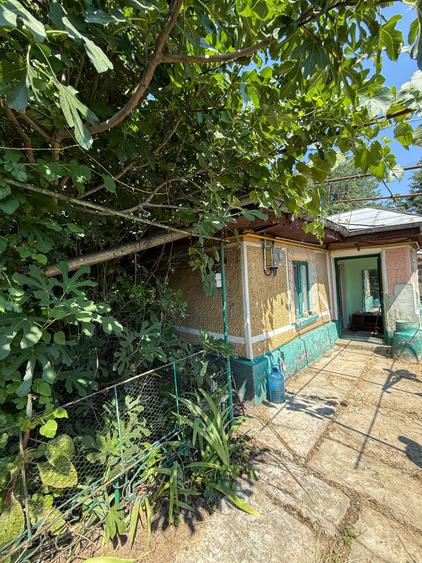 Casă individuală cu 2 camere cu Canalizare în Colentina