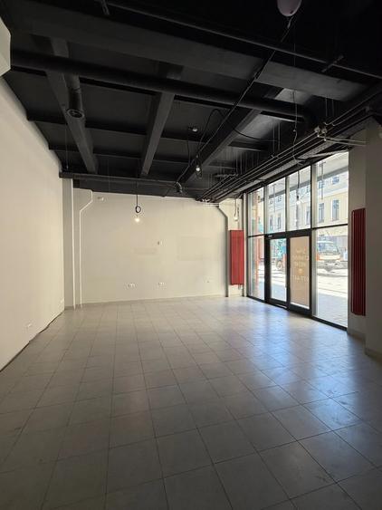 Spațiu comercial, de 103.19999694824 mp, în Central